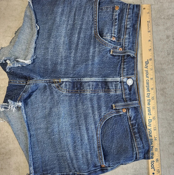 SOLD Levi's 501 Distressed Hem Button Fly High Waisted Shorts Whiskered - Picture 12 of 12